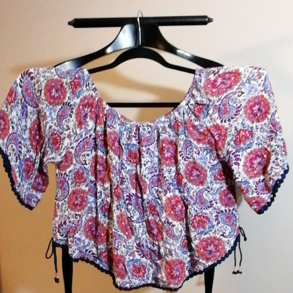 American Rag on shoulder, off shoulder boho top